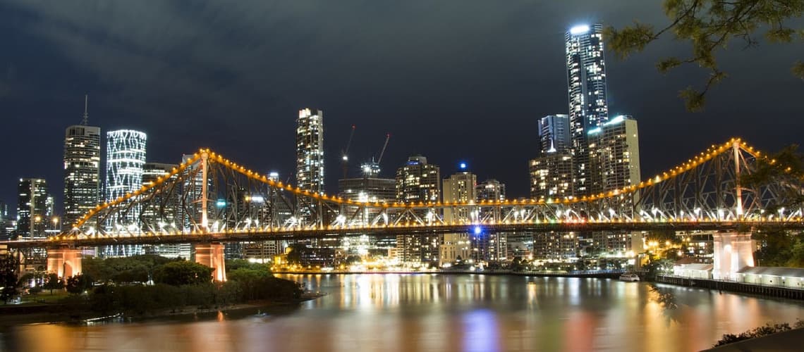 Story Bridge in Brisbane bij nacht