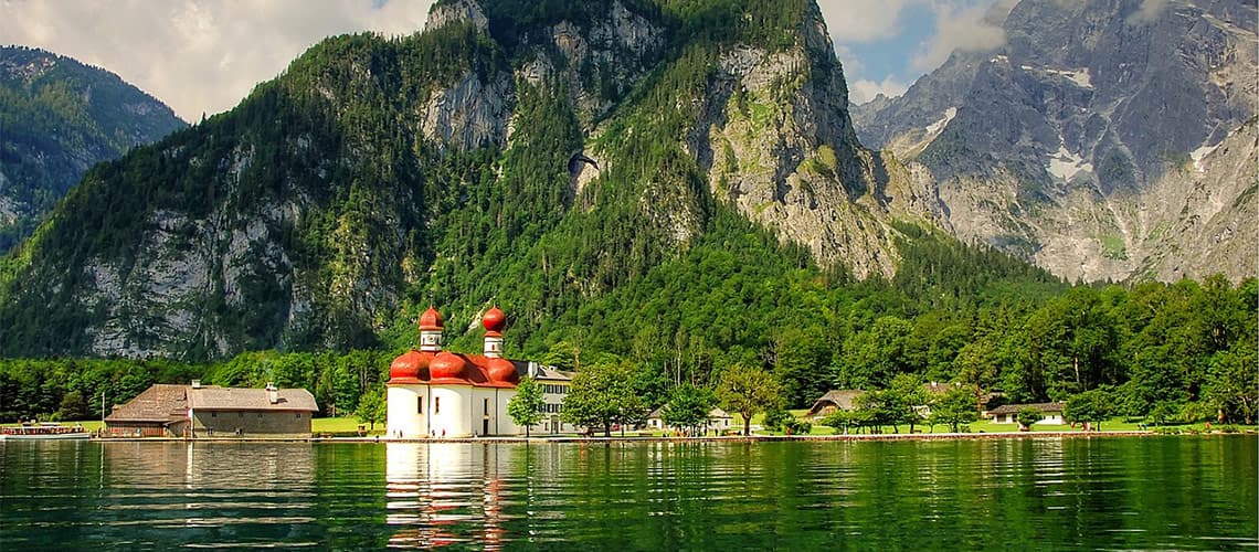 Die Kirche St. Bartholomä am Königssee